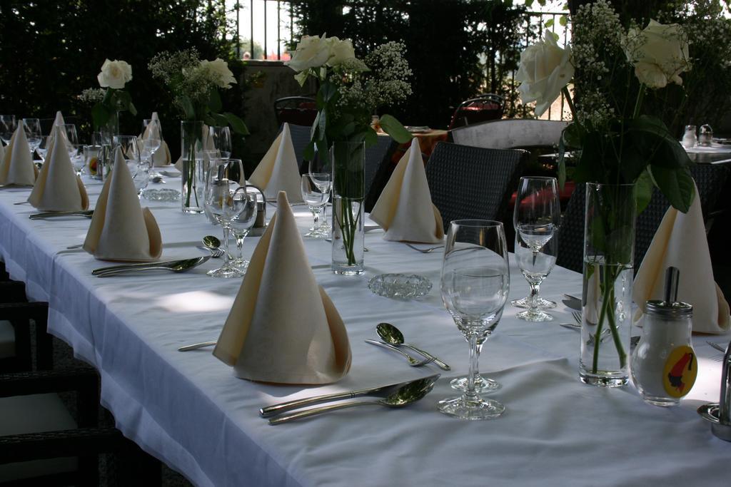 Hotel Restaurant Boeck "Roter Hahn" Sankt Poelten Luaran gambar